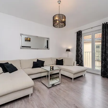 Center Verdi,big & Cosy Апартаменты Задар
