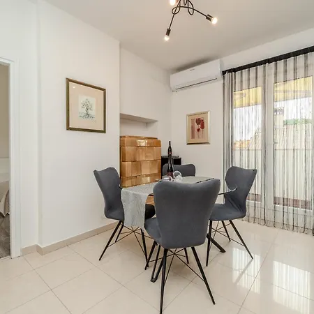 Center Verdi,big & Cosy Апартаменты *