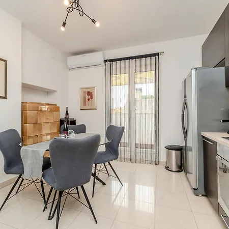 Center Verdi,big & Cosy Lägenhet *